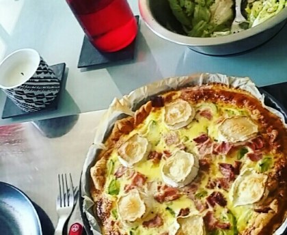 Tarte légère courgettes, jambon et chèvre gratiné. 33012